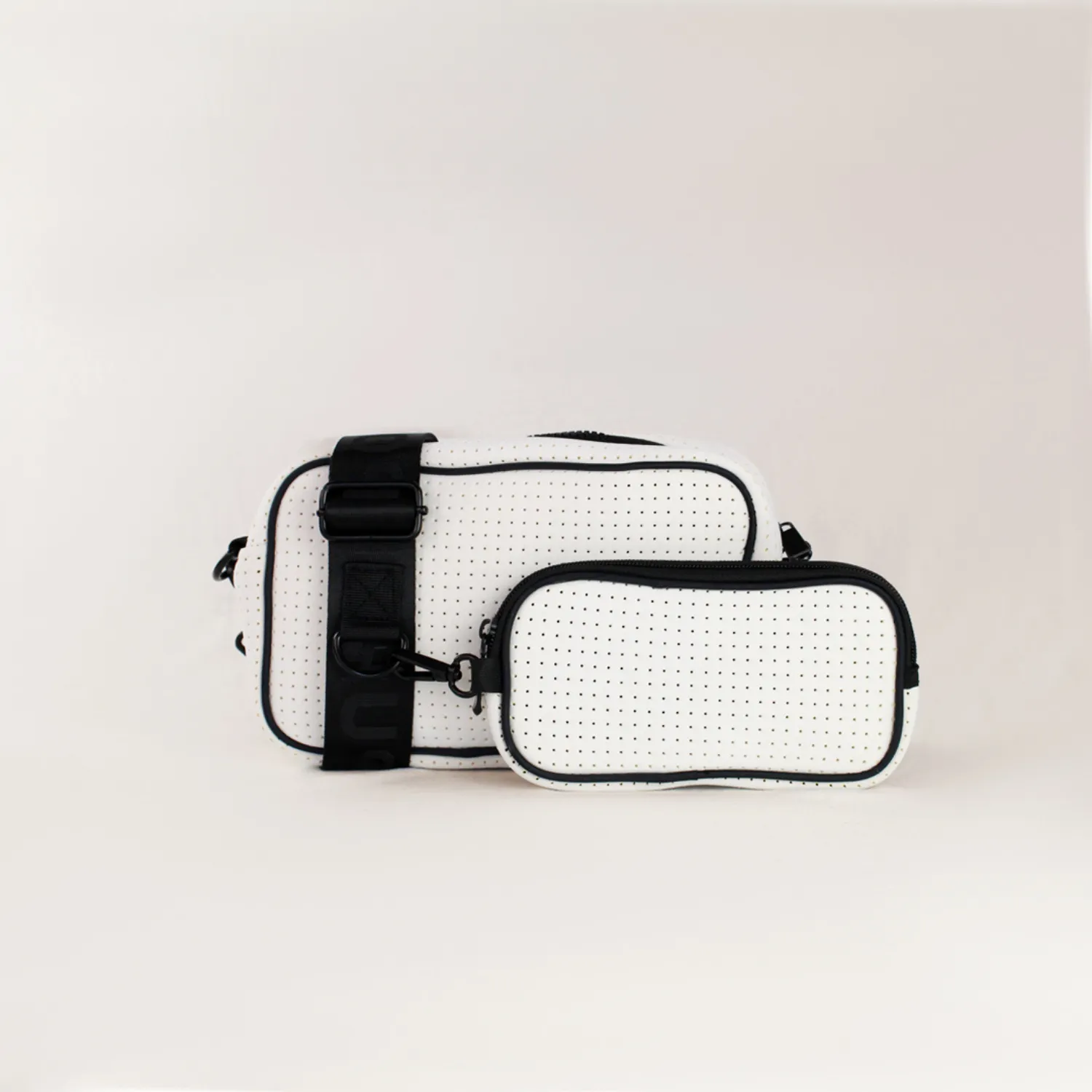 CAMERA BAG   EVERYDAY TOTE - WHITE