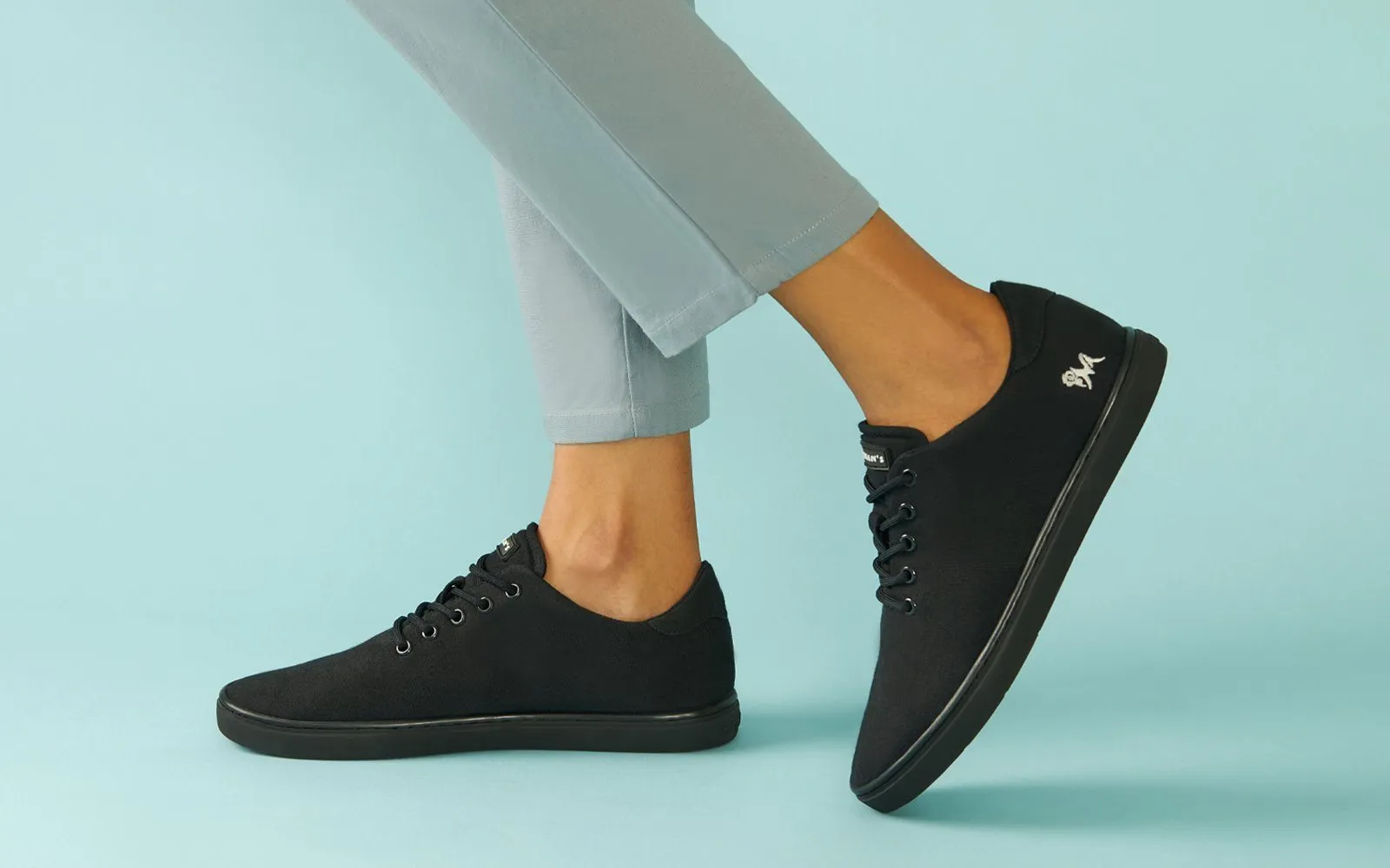 Cotton Classic Sneakers : Coal Black Black Sole