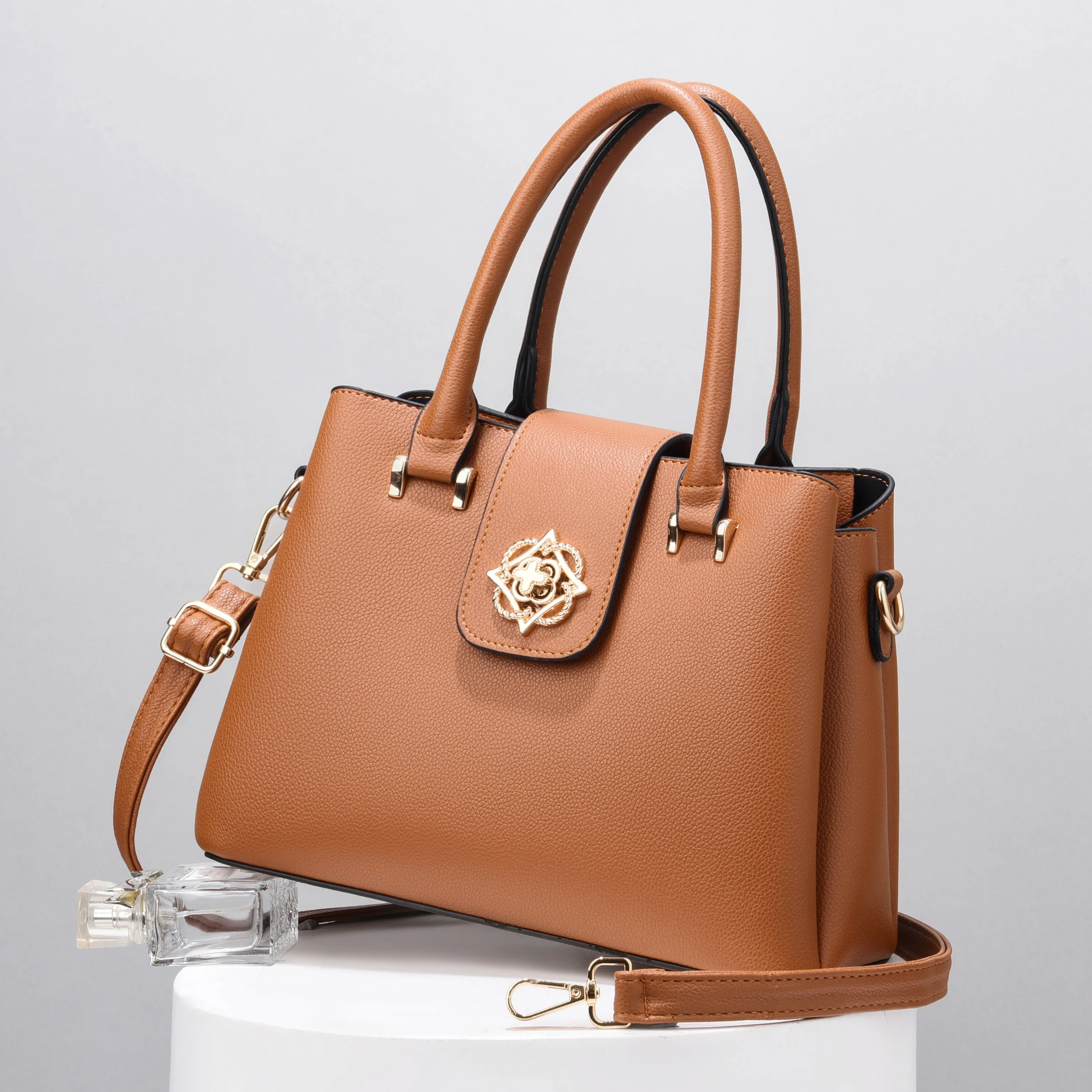 GB Handbag 25-6