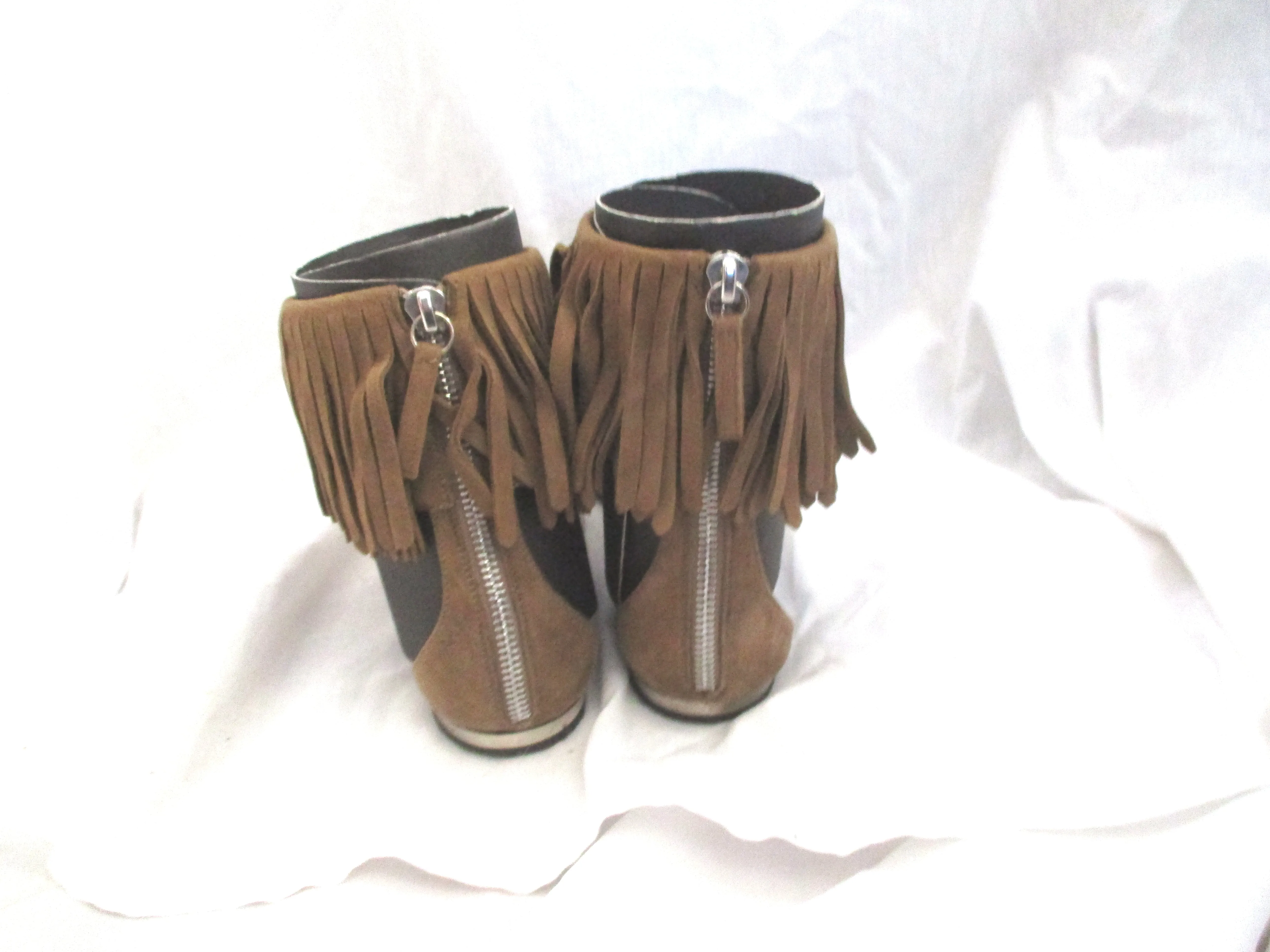 GIUSEPPE ZANOTTI BALMAIN Fringe Ankle Sandal Flat Boho Shoe 36 Suede Hippie Summer