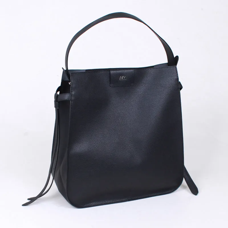 lisa black shoulder bag