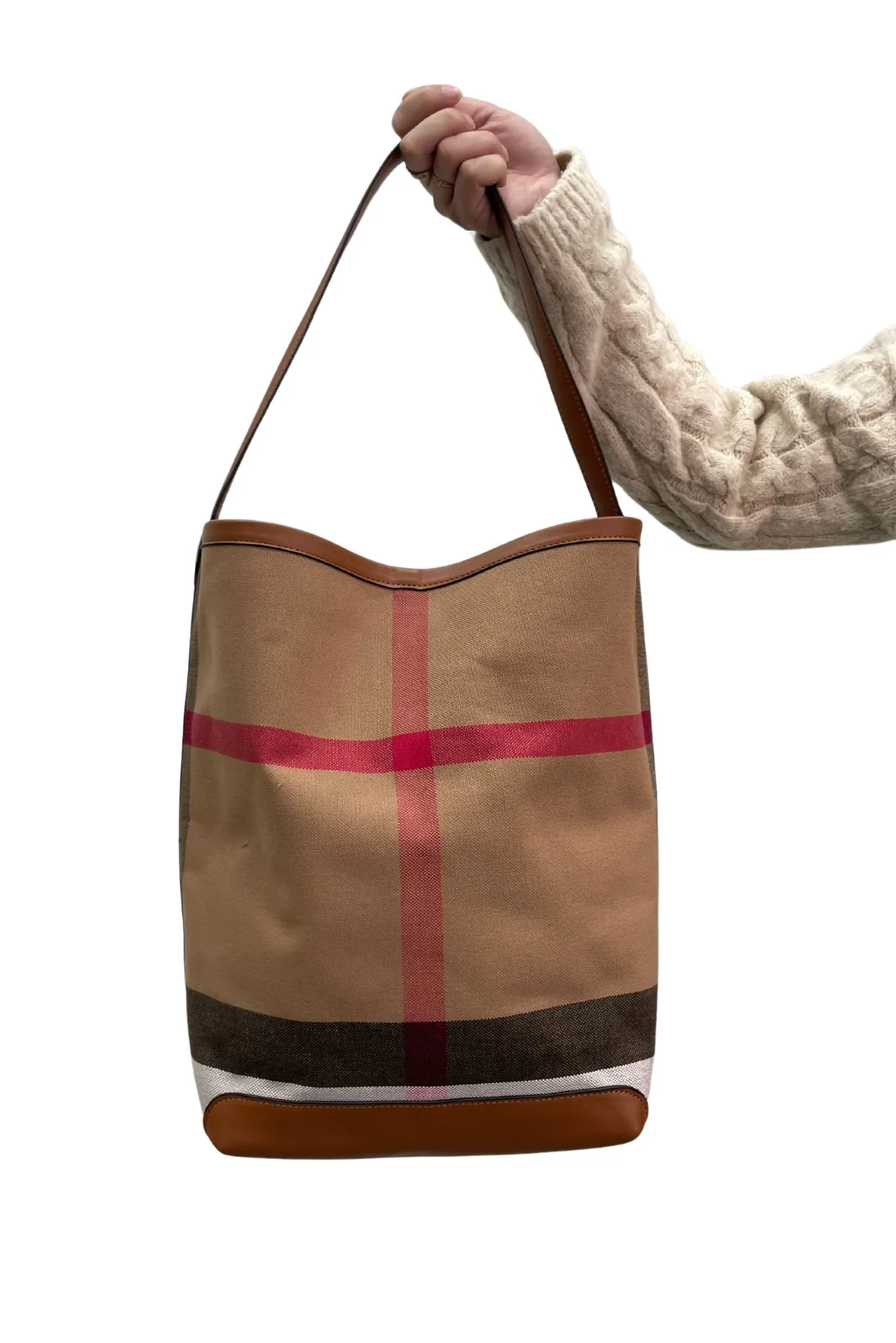 Wilderness Voyager Street Bag